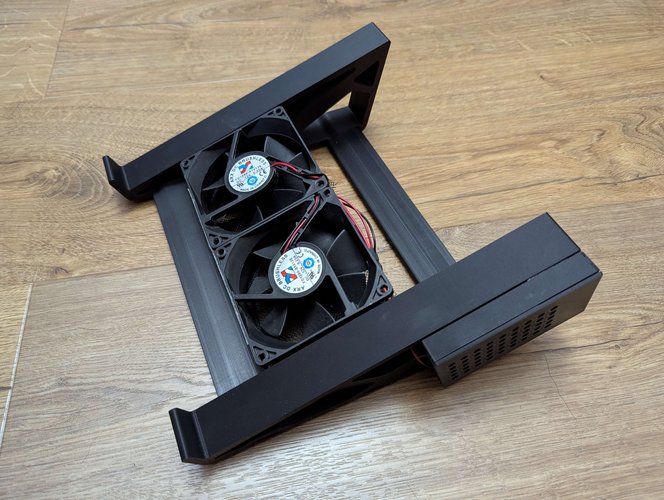 3d_printed_router_stand_side