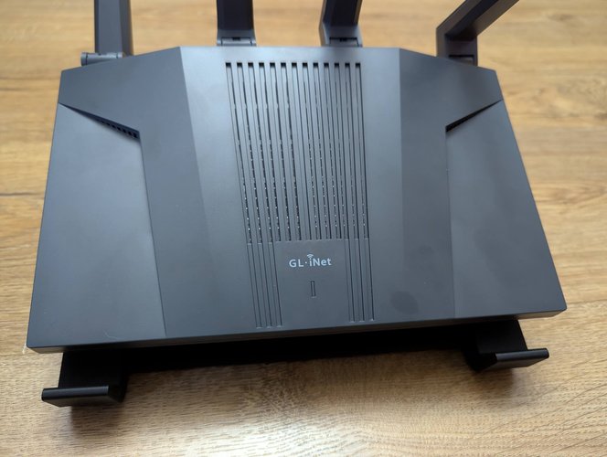 router_on_stand_1